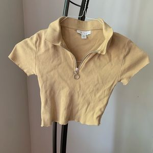 Beige crop top with small zipper
